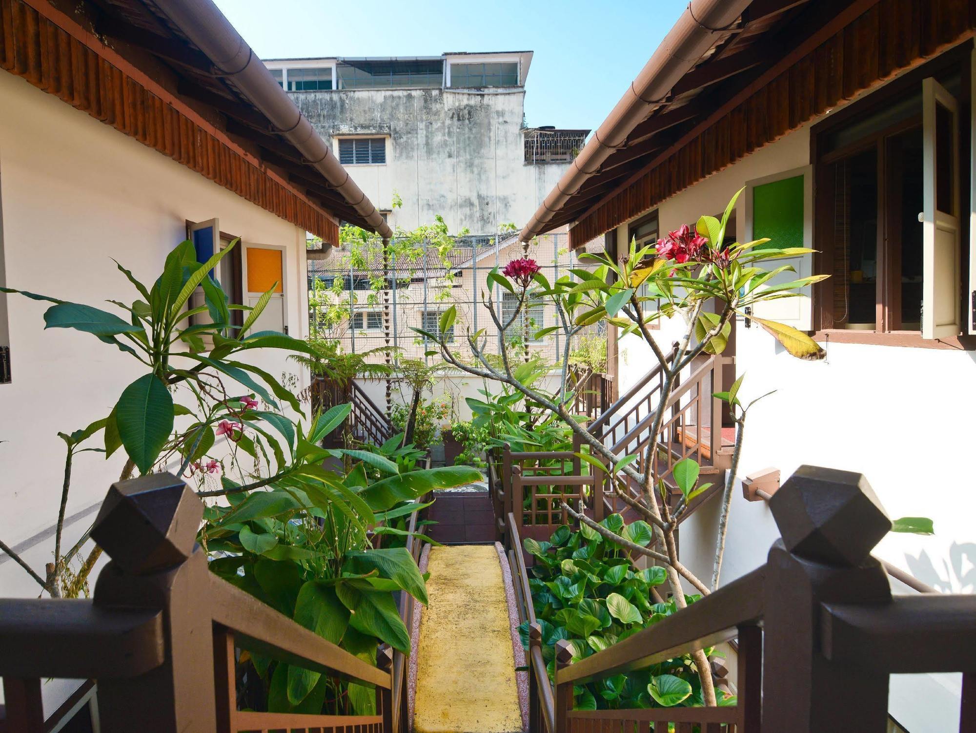 Sarang Paloh Heritage Stay Ипох Экстерьер фото
